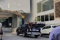 Công an khám xét Công ty CP Sông Đà Nha Trang chiều 24/12.