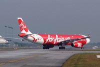 Sân bay Tân Sơn Nhất: Máy bay hạ cánh khẩn vì pin sạc điện thoại nổ