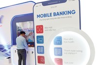 Hạn chế room ngoại trong trung gian thanh toán: Ví tiền phải trong túi áo vest