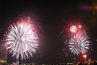 Đà Nẵng bắn pháo hoa đêm giao thừa Tết Canh Tý tại 3 điểm.