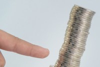 Việc chọn những doanh nghiệp sử dụng đòn bẩy hiệu quả sẽ đem lại nhiều giá trị, nhưng trên thực tế mọi việc không dễ dàng như vậy.