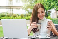 Hoạt động kinh doanh qua mạng trên toàn cầu đã chiếm tới 1/5 doanh số bán hàng.