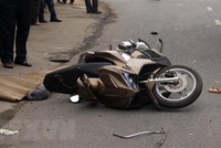 Vụ tai nạn làm người điều khiển xe máy tử vong. Ảnh minh họa. (Ảnh: Trịnh Bang Nhiệm/TTXVN).