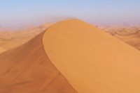 Cồn cát đứng yên cao nhất thế giới