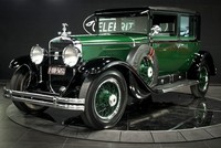 Xe Cadillac mui trần chống đạn của ông trùm Al Capone được đấu giá 1 triệu USD
