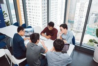 Sức trẻ cũng như tư duy táo bạo, tâm huyết của cả tập thể Kyna.vn và Kynabiz.vn khi gia nhập Navigos Group được tin tưởng sẽ góp phần đưa mảng giáo dục của tập đoàn này vươn xa không chỉ ở Việt Nam, mà cả khu vực.