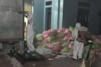 Số khẩu trang bị thu giữ. Ảnh: Công an Hà Nội.