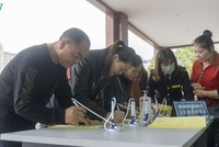 Khai báo y tế bắt buộc tại cửa khẩu.