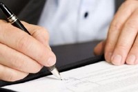 Sếp công ty bảo hiểm tham ô hàng trăm triệu đồng