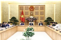 Ban Chỉ đạo quốc gia phòng, chống dịch COVID-19 yêu cầu kiểm soát chặt chẽ và cách ly những người đến từ vùng dịch. (Ảnh: Văn Điệp/TTXVN).