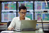 ROS: Tâm điểm tái cơ cấu danh mục ETF