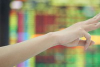 Nhận diện “lái” và “tạo lập“ thị trường