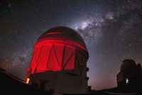 Kính viễn vọng Blanco, Chile, được sử dụng trong dự án Khảo sát Năng lượng Tối. Ảnh: Digital Trends.