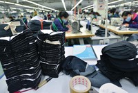 Trung Quốc là nguồn cung nguyên liệu chủ lực của nhiều doanh nghiệp da giày.