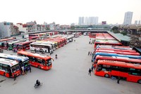 Hoạt động kinh doanh vận tải hành khách dừng trên cả nước (ảnh: Tiền Phong).