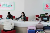 Nhiều nhà băng thêm lần nữa giảm lãi vay 