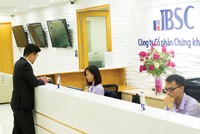 Chứng khoán IB (VIX) đặt kế hoạch lợi nhuận giảm mạnh