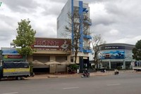 Chủ quán cà phê Phố Núi bị xử phạt 10 triệu đồng, mức cao nhất theo quy định tại Nghị định 176/NĐ-CP ngày 14/11/2013 của Chính phủ.