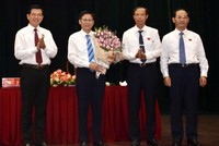 Lãnh đạo tỉnh Bà Rịa Vũng Tàu chúc mừng đồng chí Lê Ngọc Khánh.