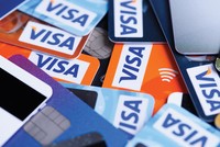 Ngân hàng Việt khó được giảm phí thẻ quốc tế