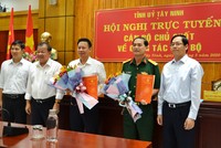 Thường trực Tỉnh ủy Tây Ninh chúc mừng các đồng chí được Ban Bí thư Trung ương Đảng chuẩn y giữ chức vụ mới.