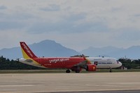 Chuyến bay chở 240 công dân Việt Nam từ Myanmar đã hạ cánh xuống sân bay Đà Nẵng.