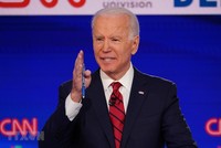 Cựu Phó Tổng thống Mỹ Joe Biden phát biểu trong cuộc tranh luận trực tiếp trên truyền hình ở Washington, DC ngày 15/3/2020. (Ảnh: AFP/TTXVN).