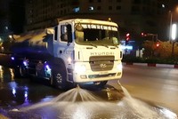 Hà Nội cho phép tưới nước rửa đường sau 3 năm tạm dừng.
