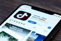 TikTok bị iOS 14 "bắt quả tang" thu thập dữ liệu người dùng. (Ảnh: 9to5mac).