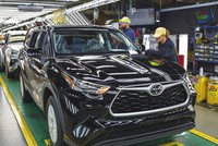 Công nhân tại một nhà máy của Toyota ở Indiana, Mỹ. (Nguồn: Toyota).