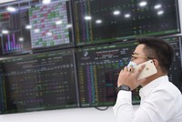 Chứng khoán khó rơi sâu với Covid-19 lần hai