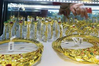 Các dự báo đều thiên về xu hướng tăng tiếp của giá vàng.