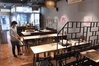 Doanh nghiệp tìm cách “bơi” trong khó khăn đại dịch