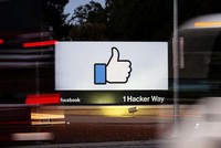 Facebook nới thời gian làm việc tại nhà và trợ cấp 1.000 USD cho mỗi nhân viên