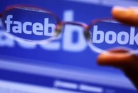 Cảnh báo người dùng Facebook lại mắc lừa trò đùa quyền riêng tư