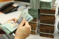 Từ 6/8/2020, tiền gửi dự trữ bắt buộc bằng VND của các tổ chức tín dụng tại NHNN là 0,5%/năm, giảm 0,5 điểm phần trăm so với trước đó.