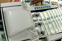 Hạ lãi suất, tỷ giá sẽ vẫn ổn