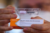 Vaccine ngừa Covid-19 của Sinovac. Ảnh: Reuters.