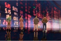 Miễn phí giao dịch: Cuộc đua chưa có hồi kết