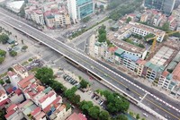 Cầu vượt Nguyễn Văn Huyên - Hoàng Quốc Việt vừa khánh thành ngày 28/8.