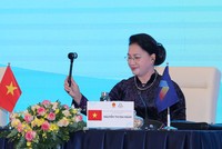 Chủ tịch AIPA 41 Nguyễn Thị Kim Ngân điều hành phiên bế mạc (Ảnh VT).