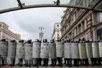 Cảnh sát Belarus được triển khai nhằm ngăn chặn người biểu tình quá khích tại thủ đô Minsk ngày 6/9/2020. (Ảnh: AFP/TTXVN).