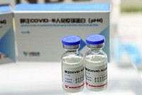 Vaccine của CNBG được trưng bày tại triển lãm ở Bắc Kinh hồi đầu tháng 9. Ảnh: Reuters.
