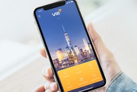 Ngân hàng đầu tiên cung cấp bảo hiểm qua ứng dụng