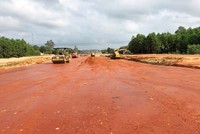 Đối với Dự án PPP thành phần (đoạn Nghi Sơn - Diễn Châu) không có nhà đầu tư nộp hồ sơ dự thầu, Bộ GTVT sẽ báo cáo của Chính phủ kiến nghị Ủy ban Thường vụ Quốc hội xem xét, quyết định theo quy định tại Nghị quyết số 52/2017/QH14 của Quốc hội.