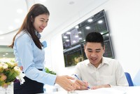 Kể từ đầu tháng 10/2020 đến nay có hàng chục thông tin đăng ký mua vào của các cổ đông nội bộ được công bố. Ảnh: Dũng Minh