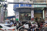 Số thuốc, thực phẩm chức năng của hệ thống nhà thuốc Sơn Minh bị công an tạm giữ có giá 5 tỷ đồng.