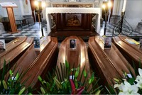 Italy là nước đầu tiên ở châu Âu bùng phát dịch Covid-19 (Ảnh: AFP).