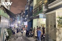 Người dân vui mừng trước quyết định gỡ phong toả.