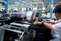 Năm 2019, xuất khẩu hàng dệt may của Việt Nam sang EU mới chỉ đạt 4,3 tỷ USD, chiếm khoảng 2% thị phần của thị trường này.